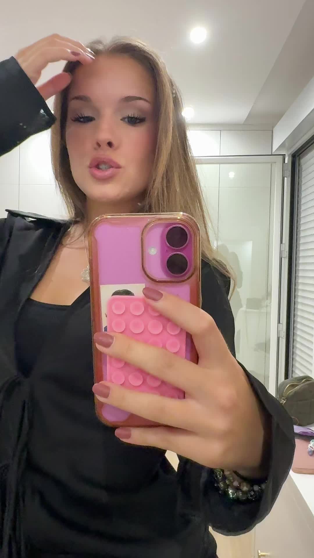 @aroa rodríguez 💋