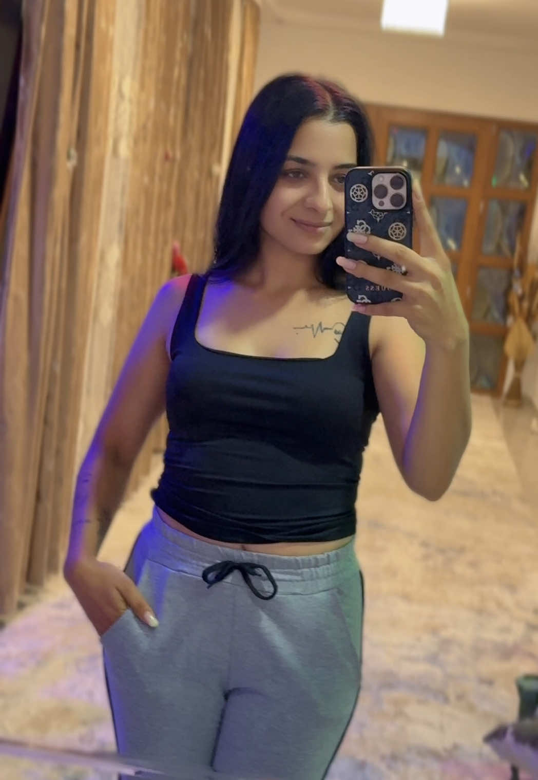 @Larisa