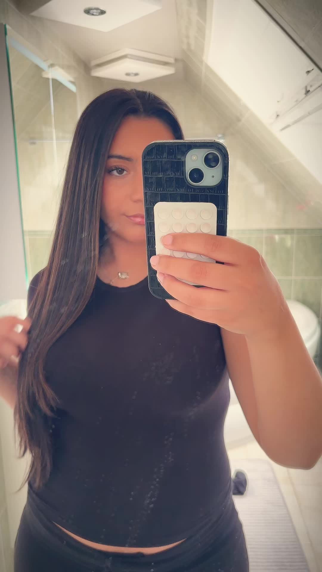 @️