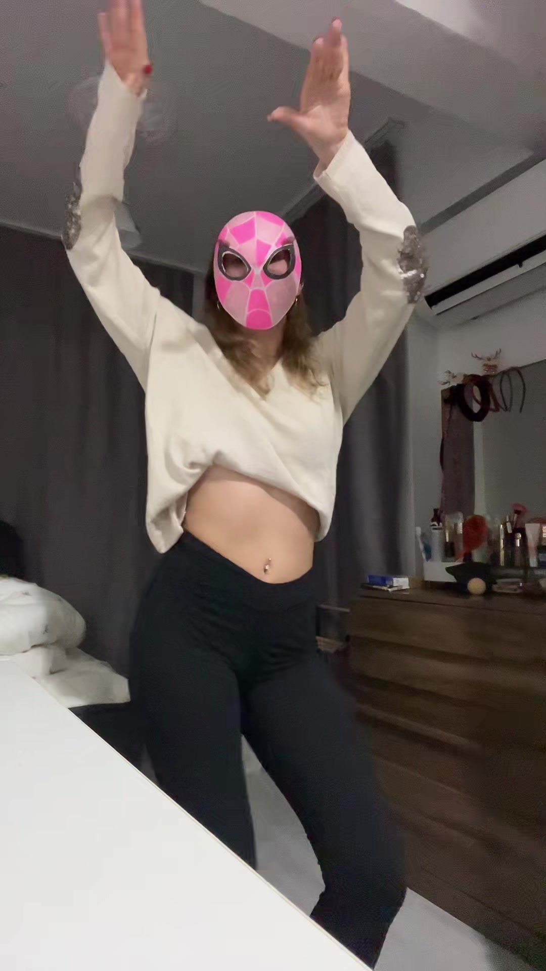 @Maskeli Kız