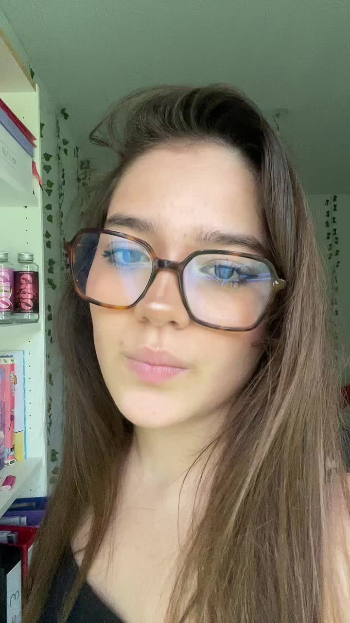 @𝓜𝓮&iuml;-𝓛𝓲 𝓛𝓸𝓾 💋