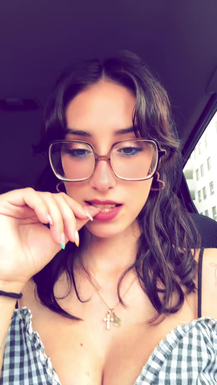 @Elisa🦋