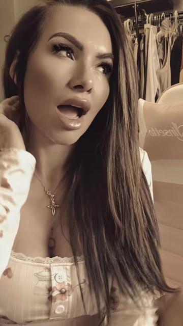 @DeeMaxine💋