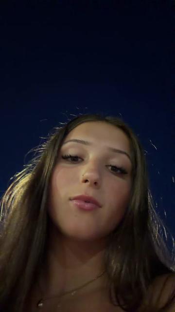 @babyyraebae