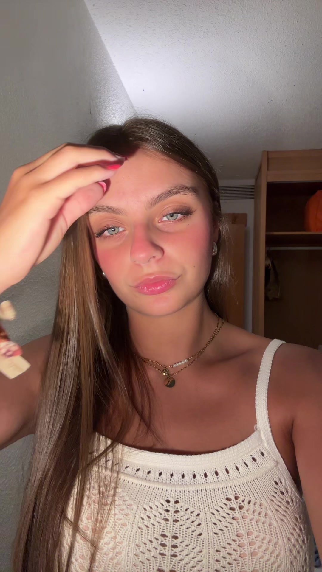 @Ainara