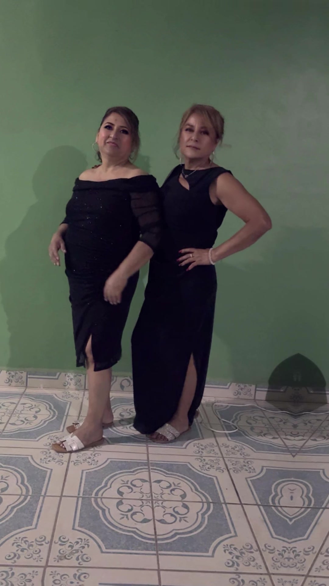 @Gloria Molina