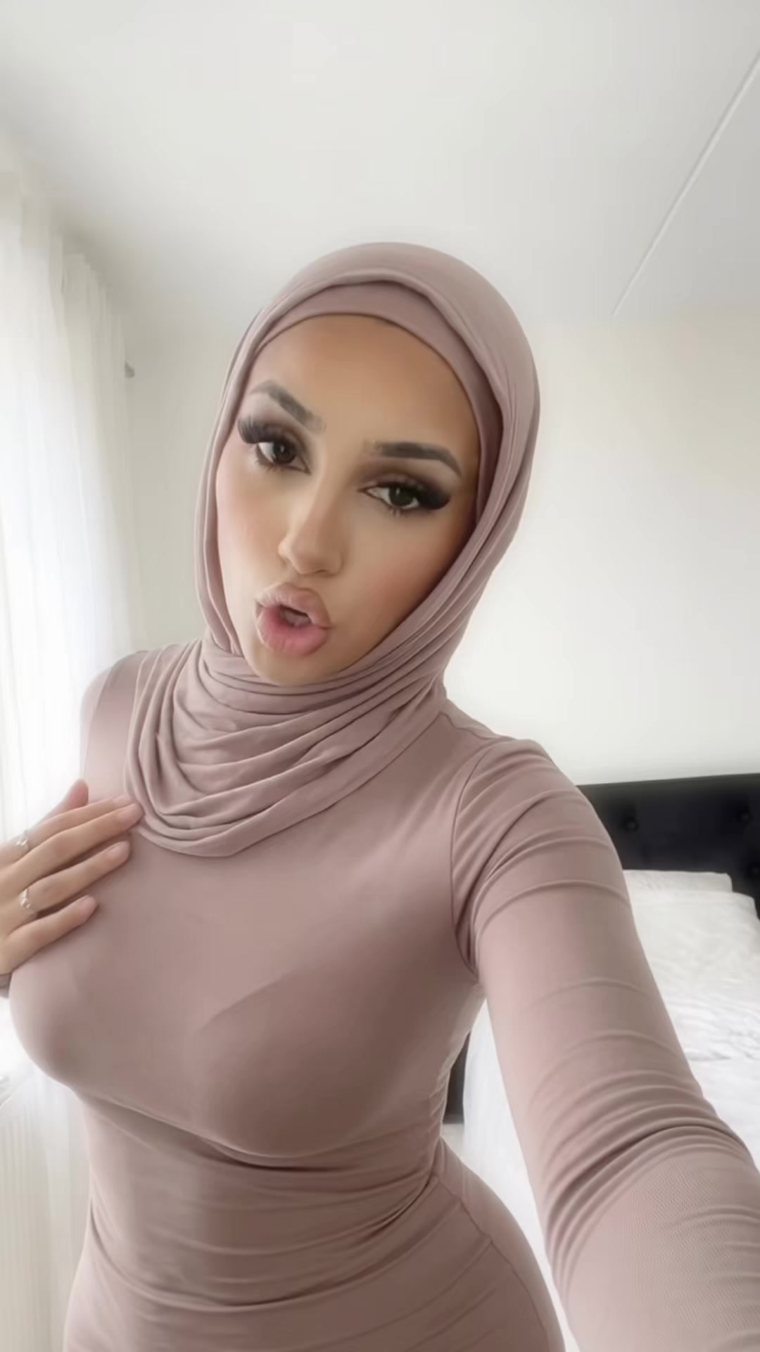 @apyasmine