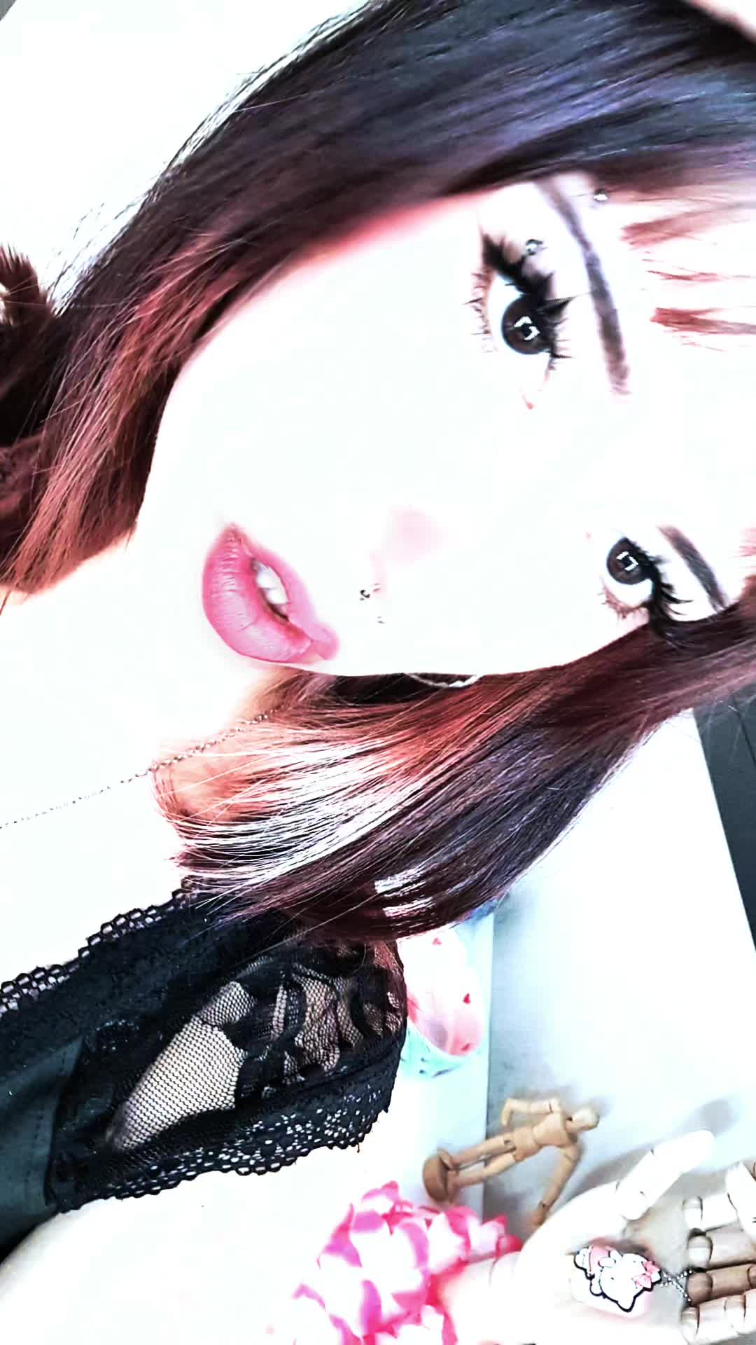 @ɐuᴉɹᴉ