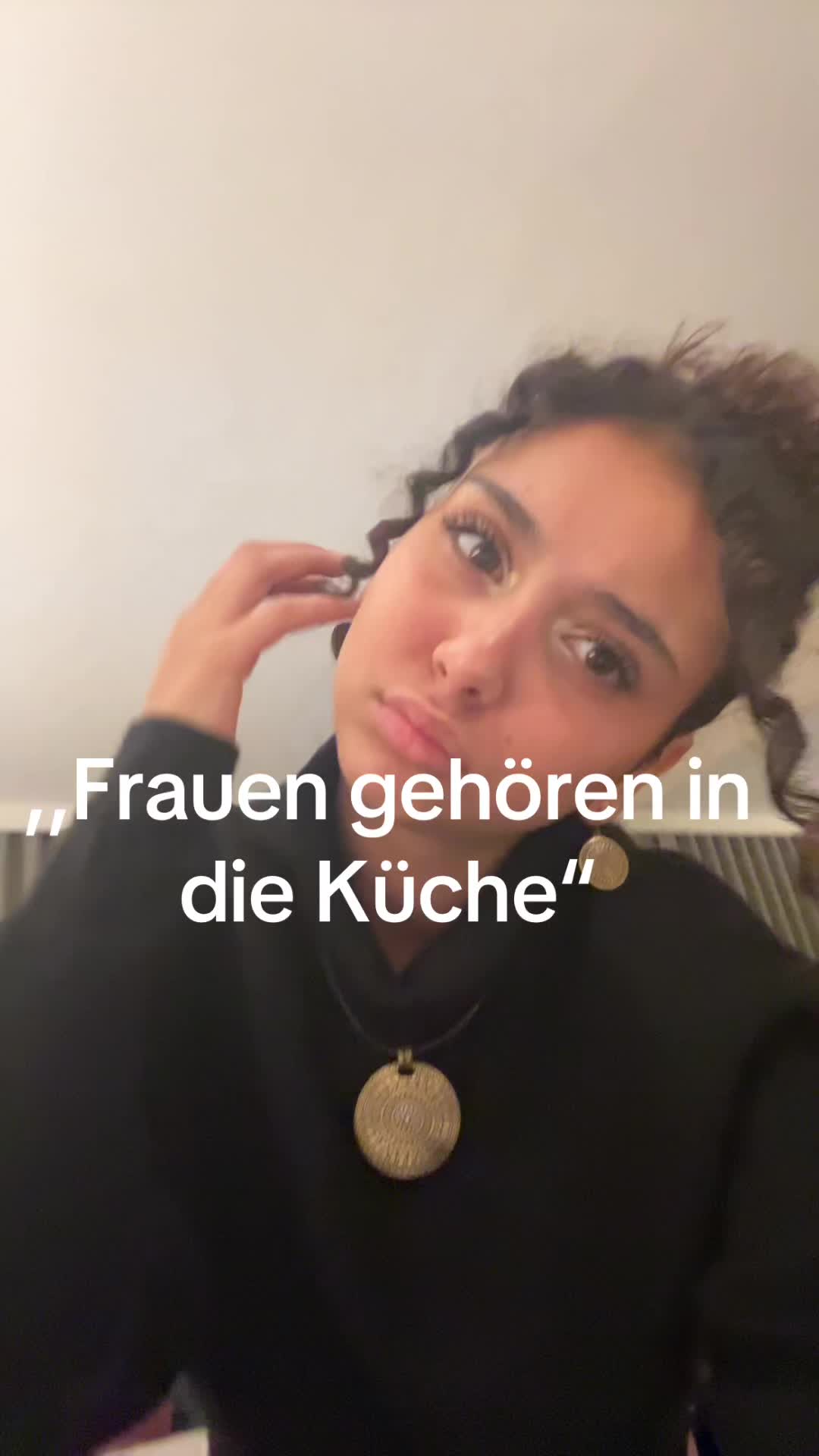 @Mona