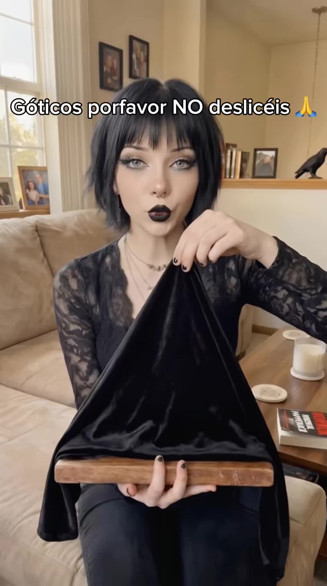 @Crythia