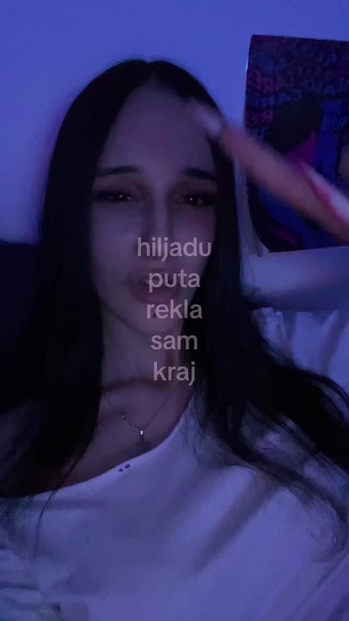 @кäја 🧛🏻