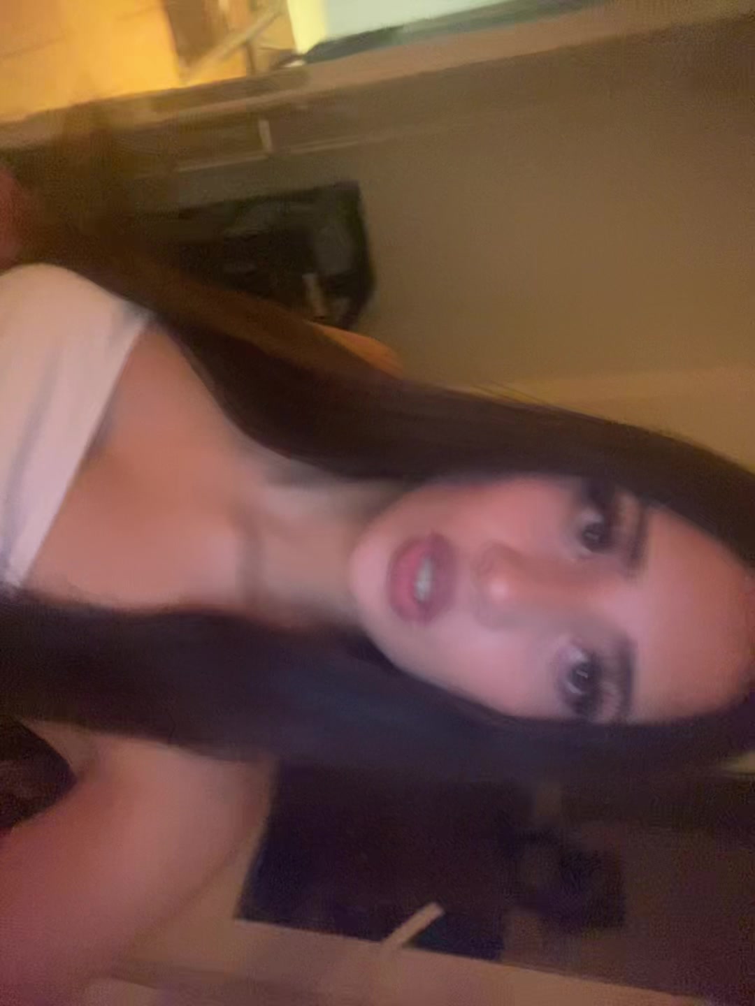@Lola_cola