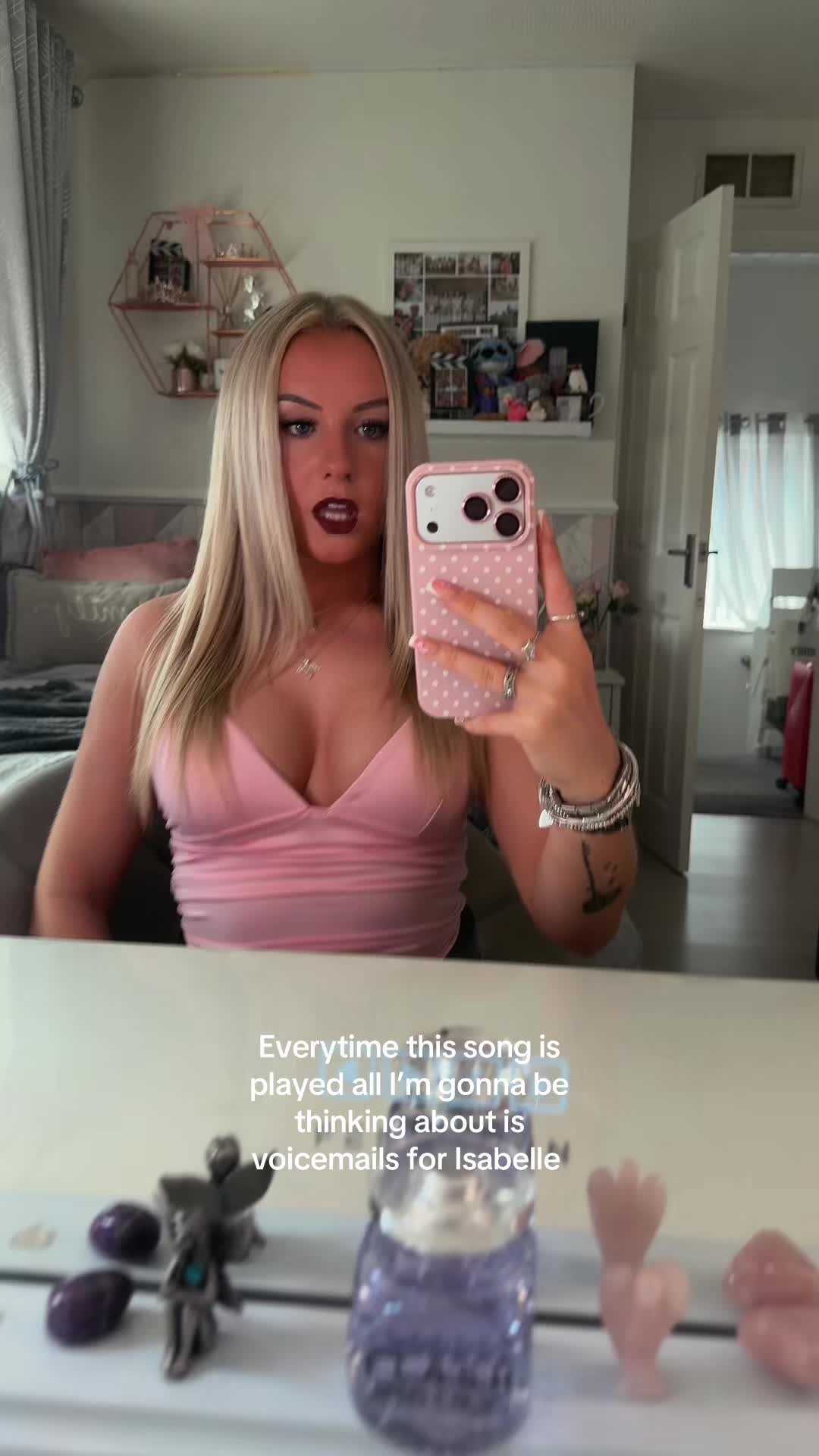 @EmmaMofficial