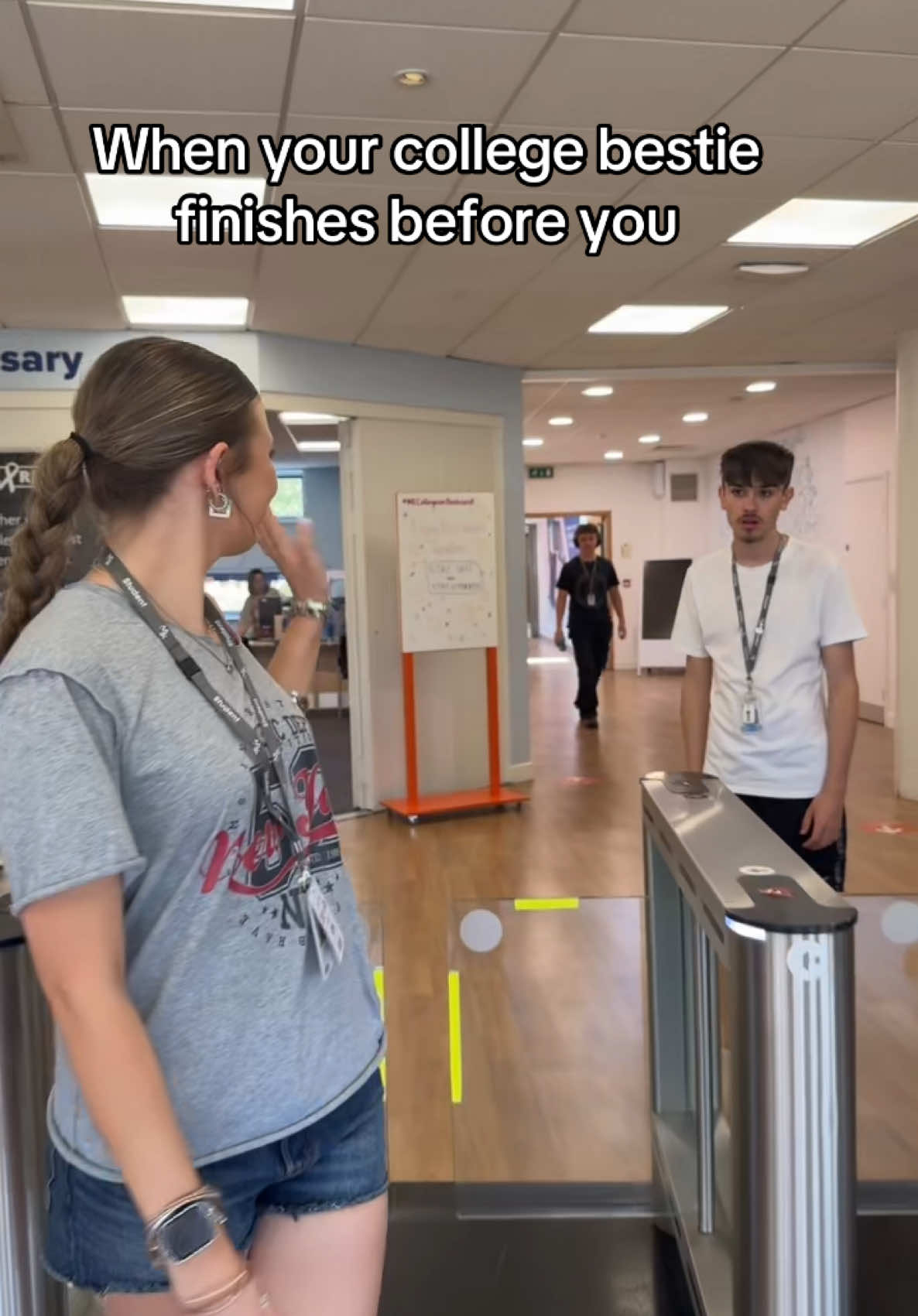 @Mkcollege