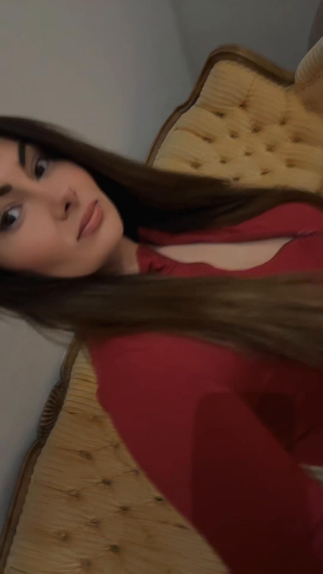@Gyöngyike