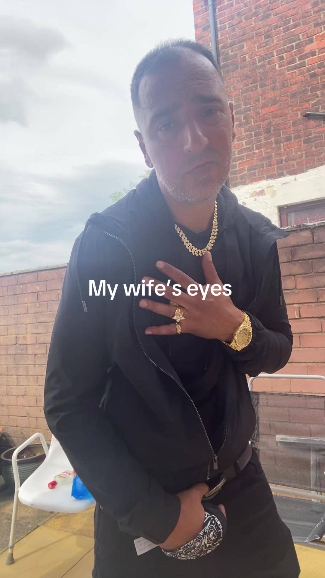 @Tupac_1982