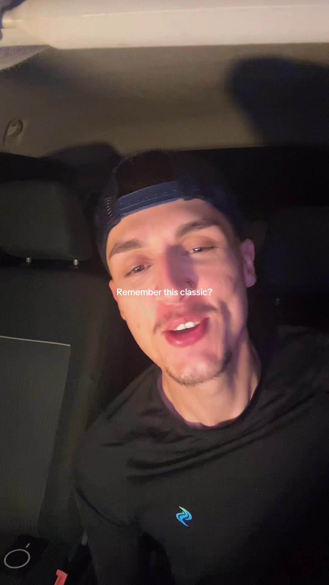 @K T