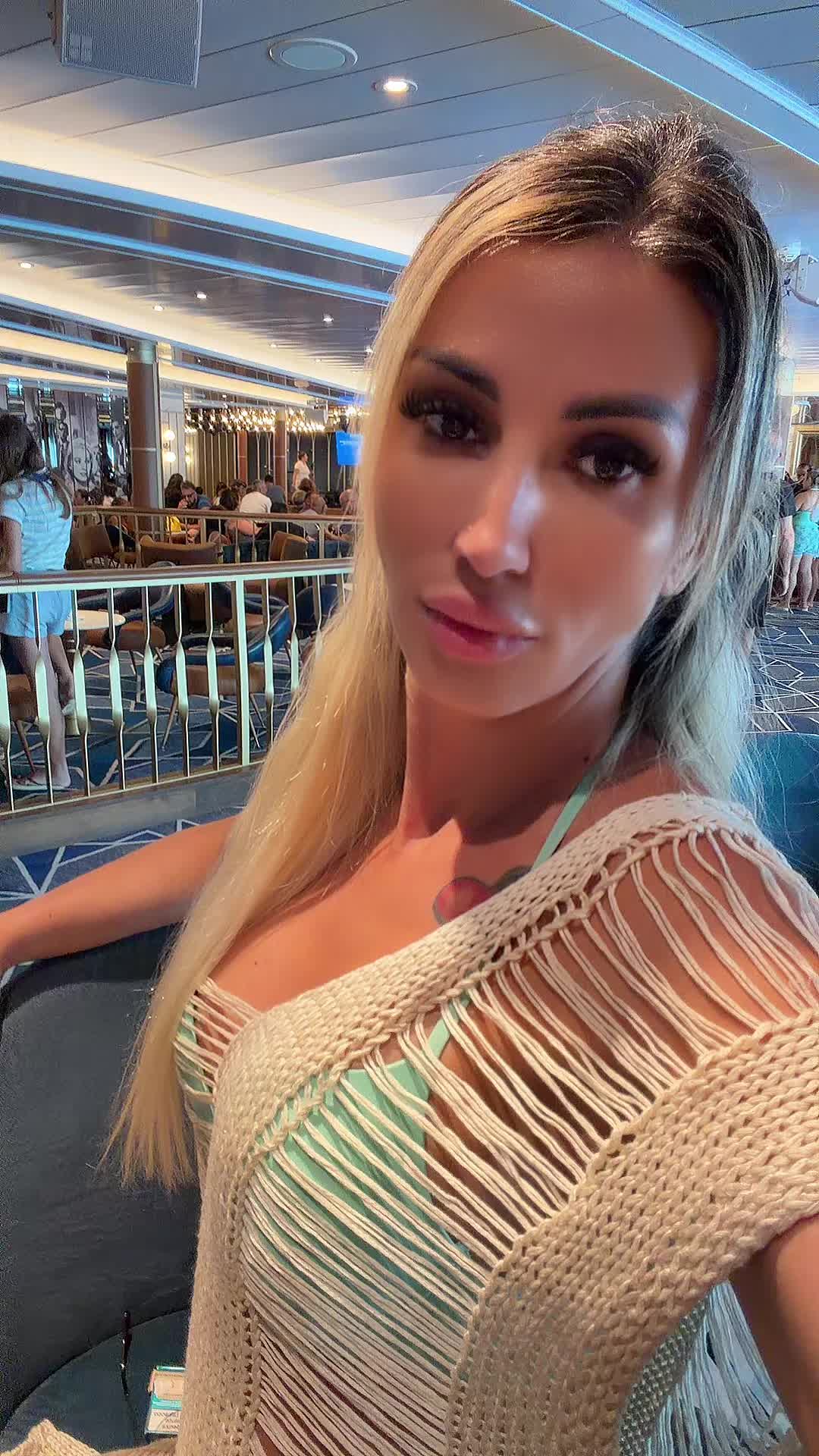 @Alina 🍒