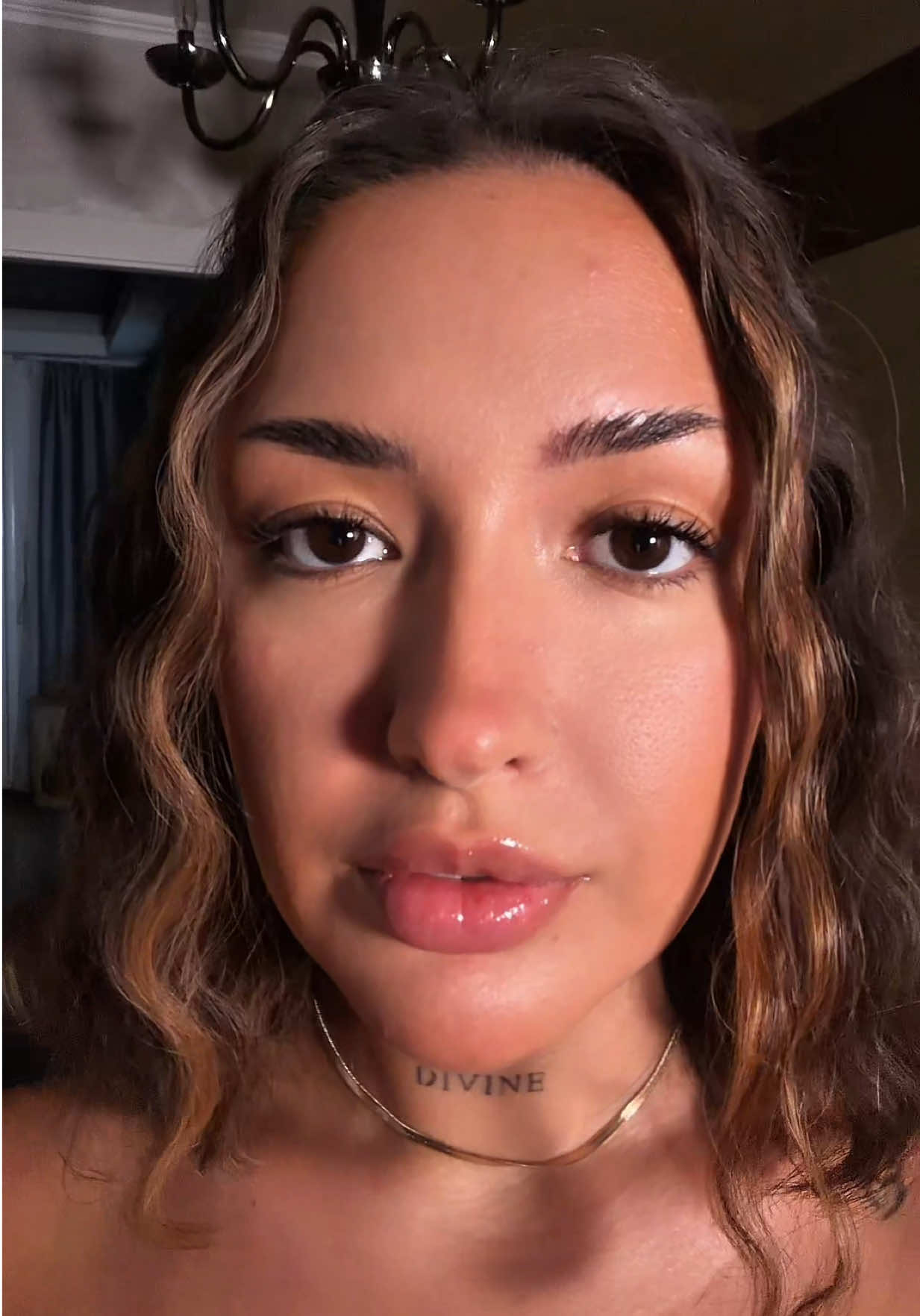@EmillySteele