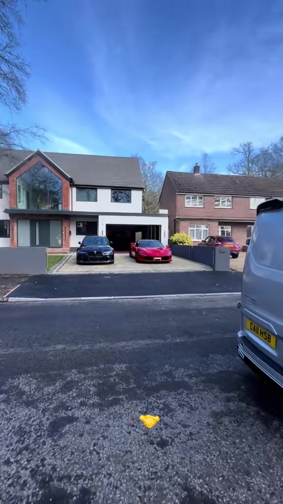 @HSB Windows & Doors LTD