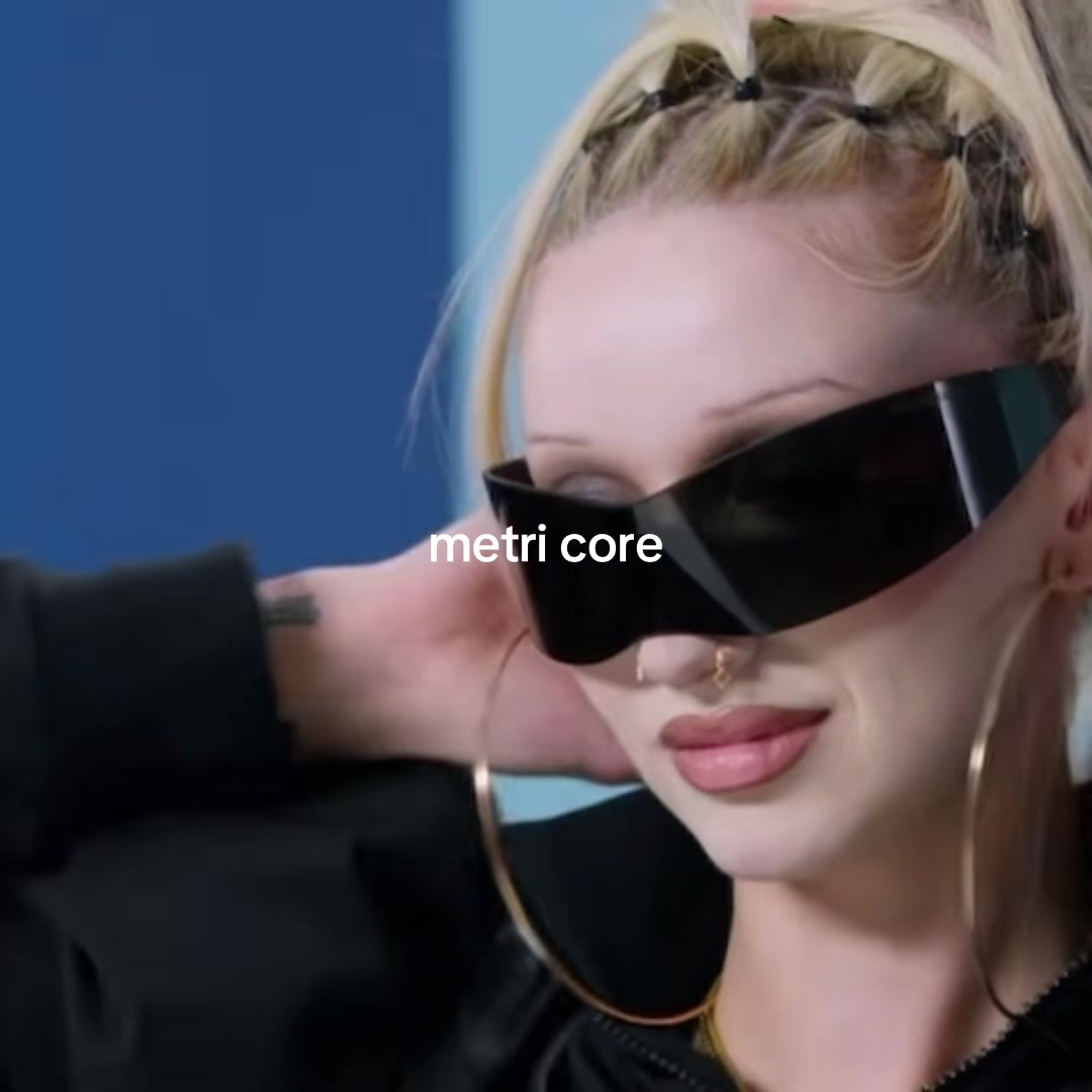 @☥