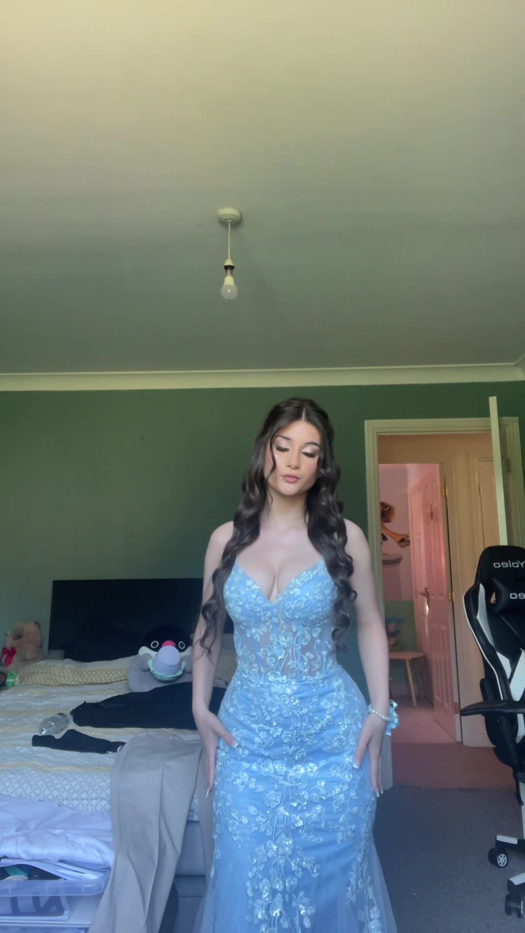 @a l a n n a