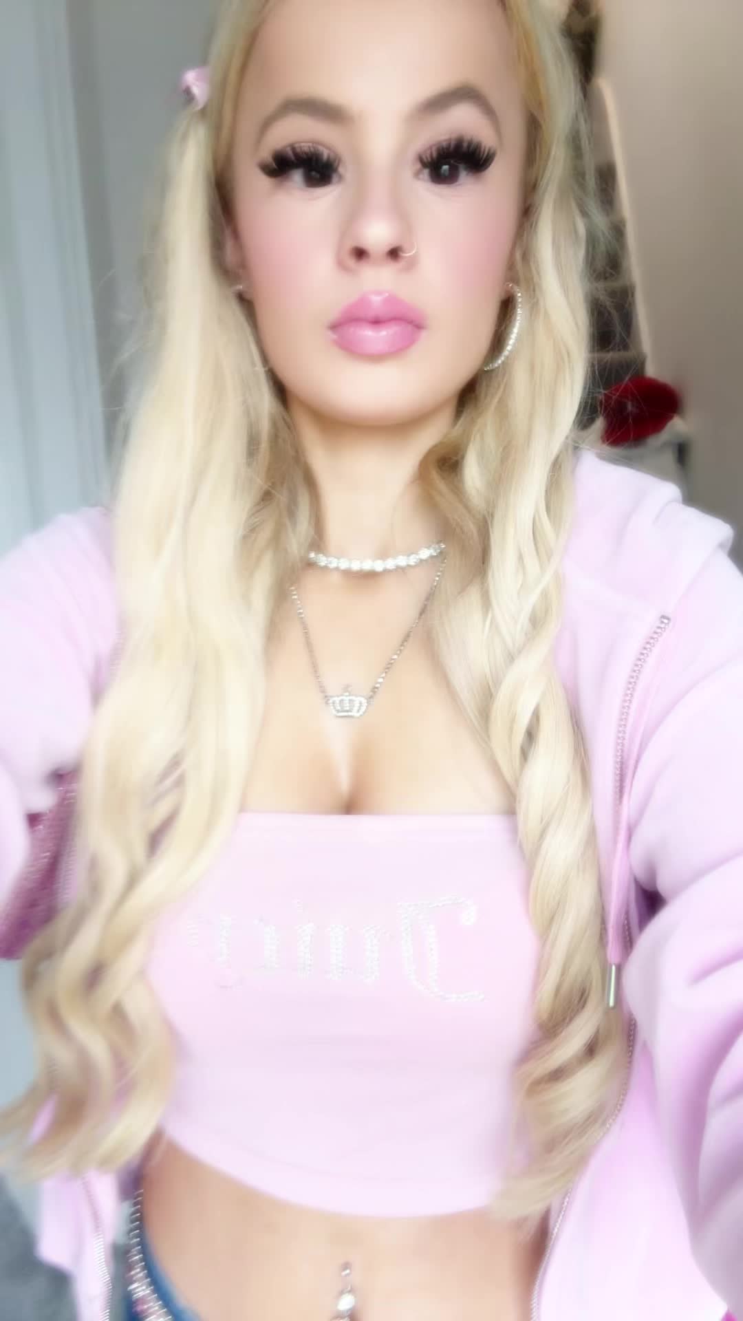 @𝐶ℎ𝑙𝑜𝑒𝑗𝑎𝑑𝑒👸🏼🎀🌸🥂