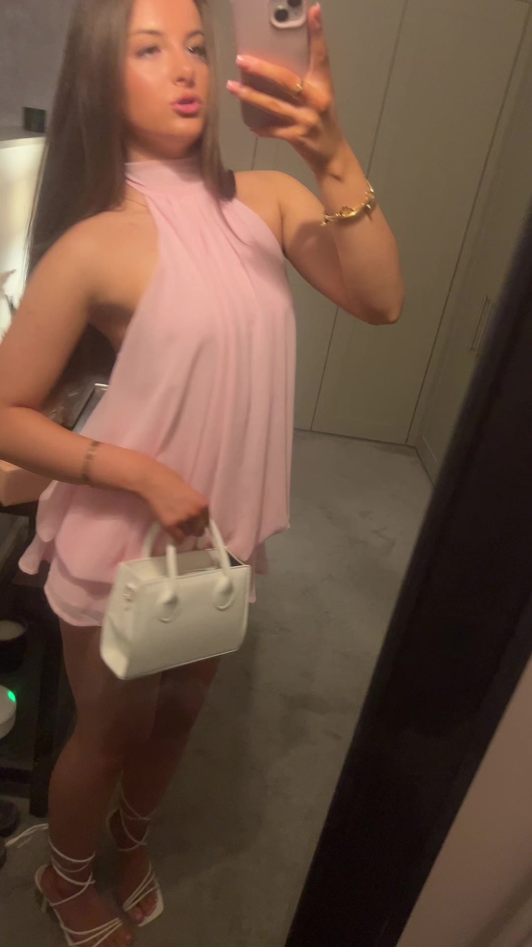 @Mia x