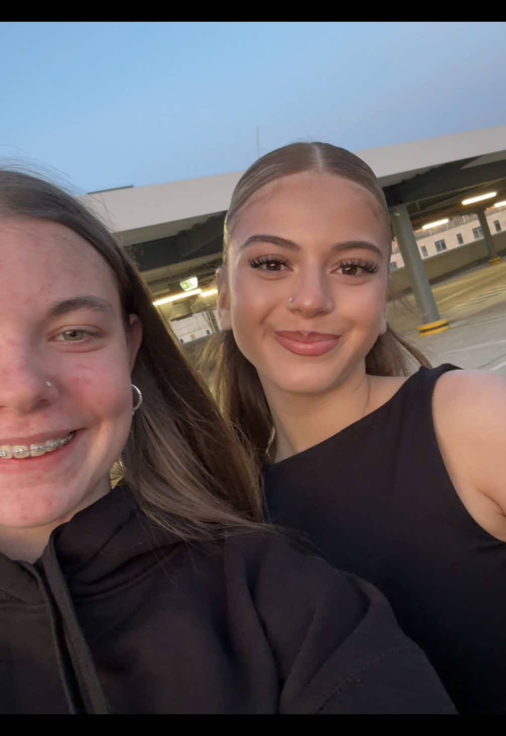 @𝐋𝐚𝐯𝐢𝐧𝐢𝐚