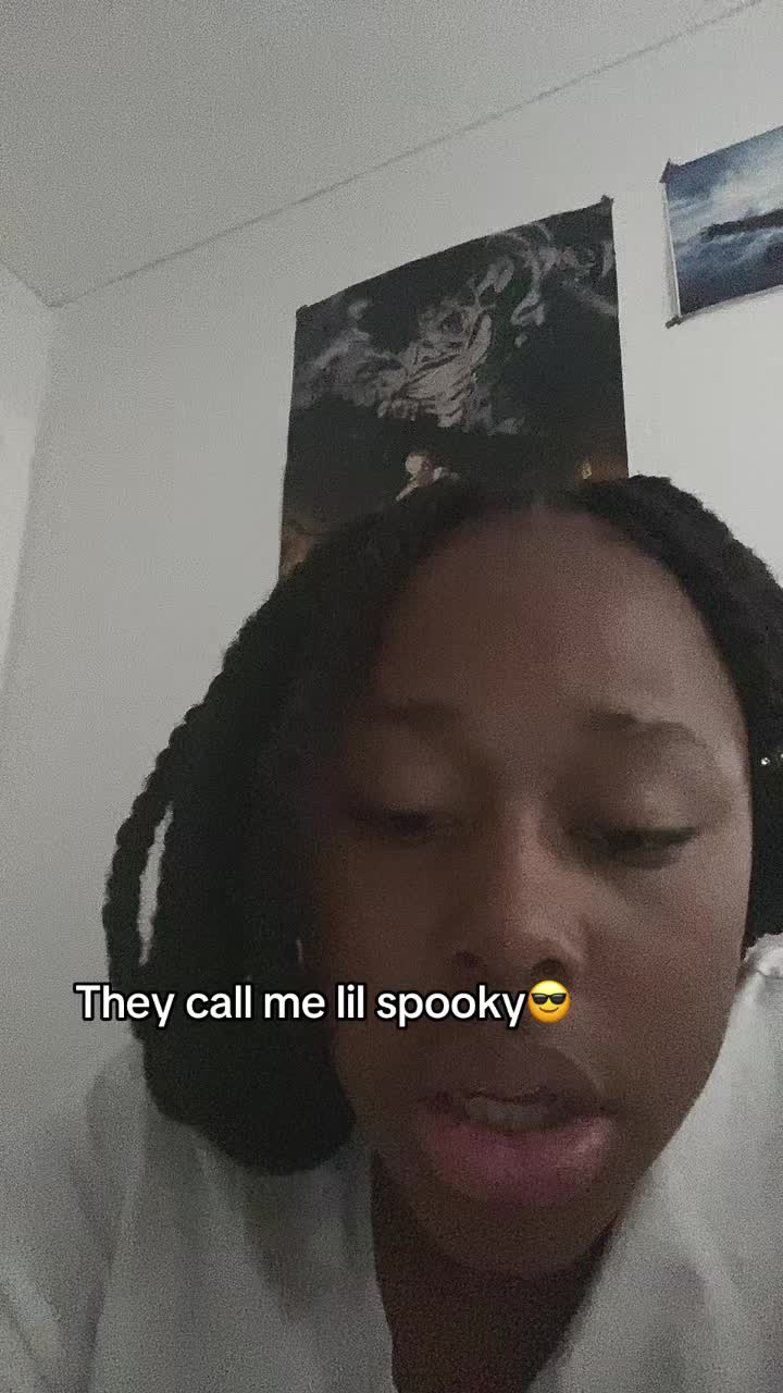 @😼