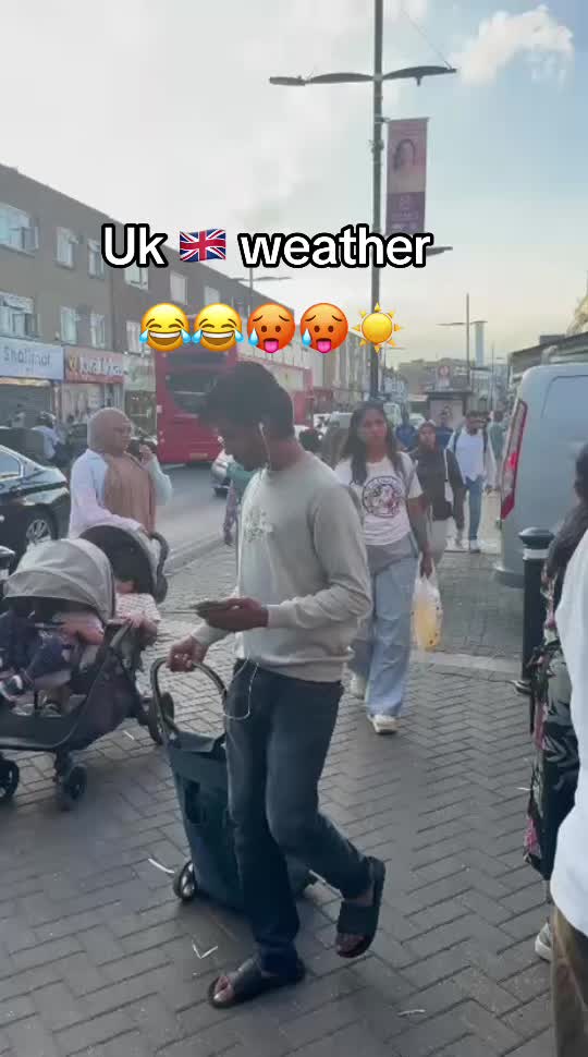 @meshi london queen🇬🇧