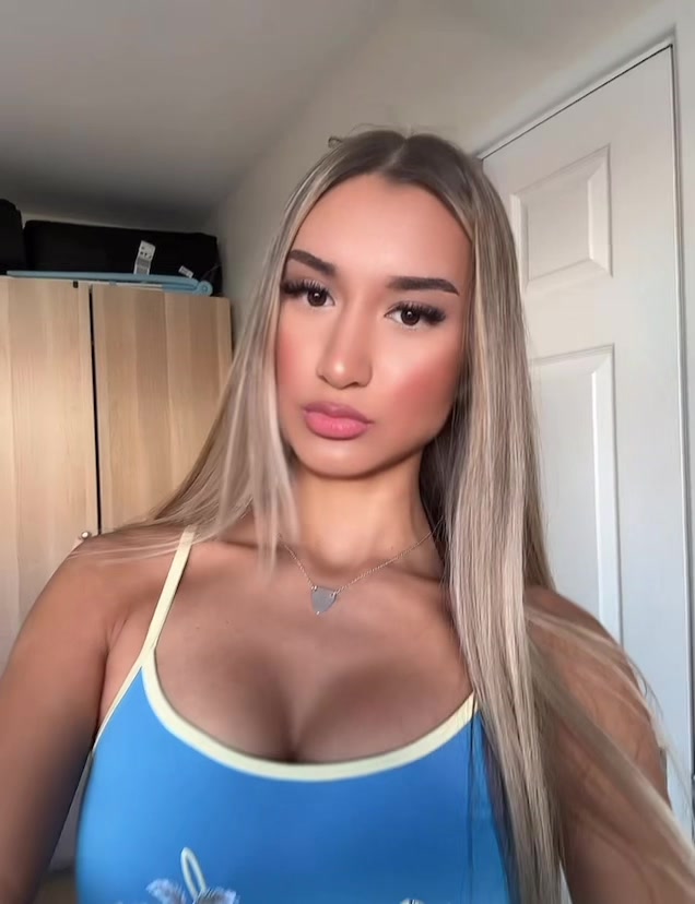 @chlxek_