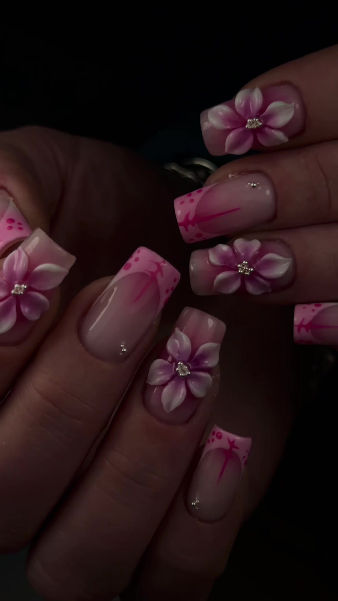 @adel_nails_artist