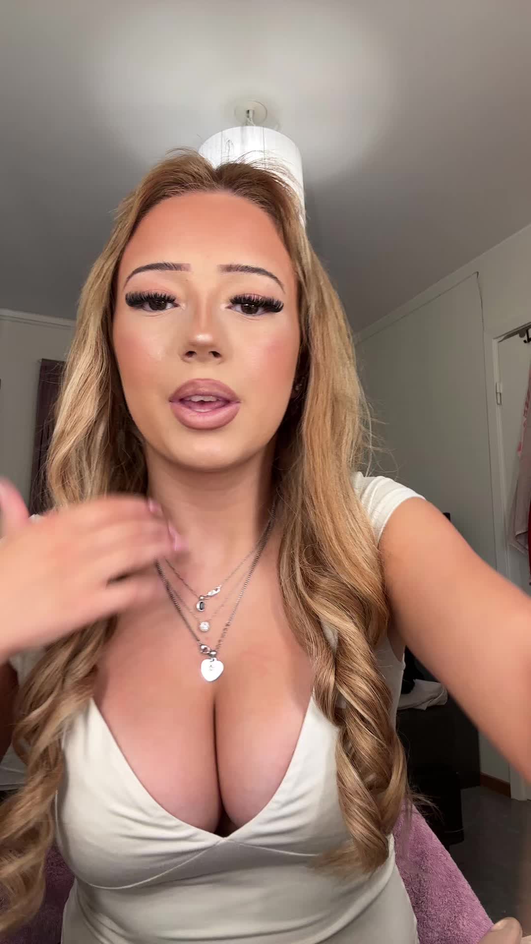 @𝐄𝐦𝐢𝐥𝐢𝐚🎭