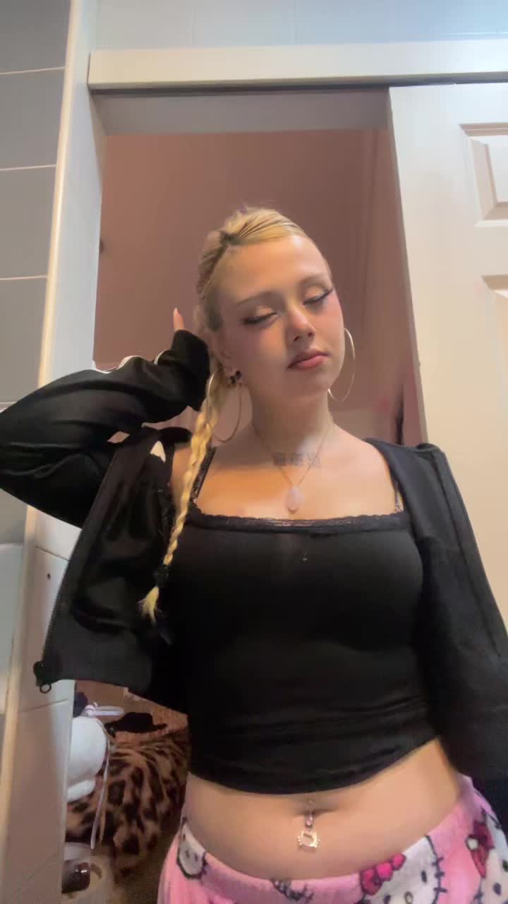 @888