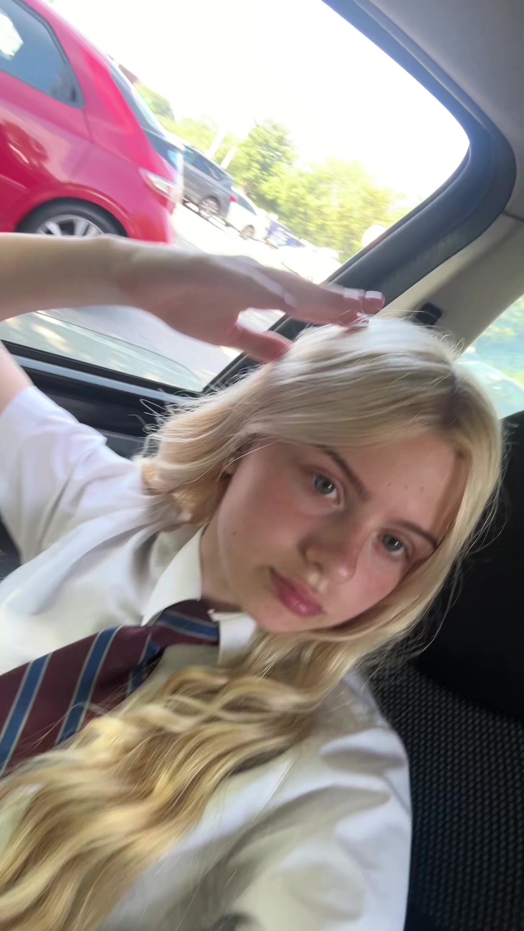 @ellie๐ค