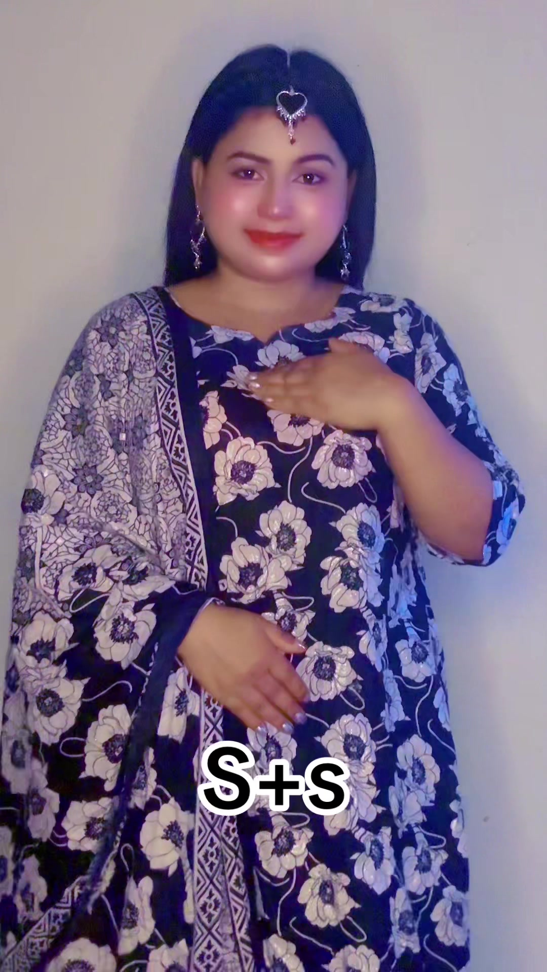 @Sharmin Shila cream apađ