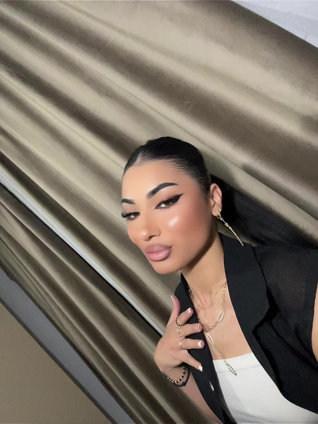 @Georgiana