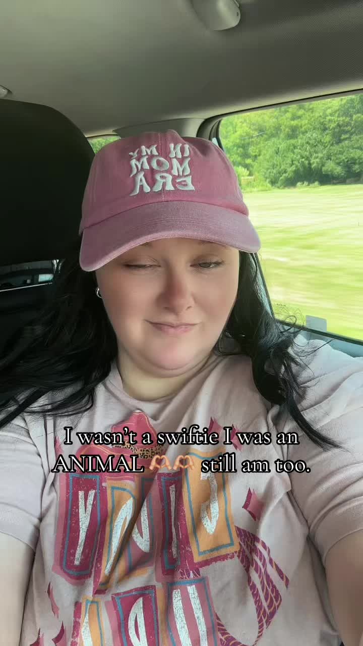 @Simplymeganrae