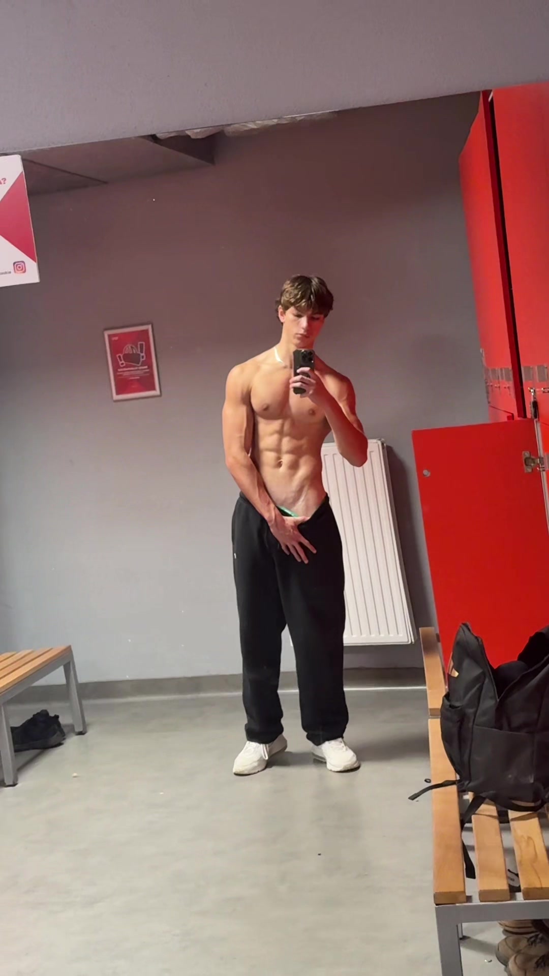 @itzxav🇵🇱