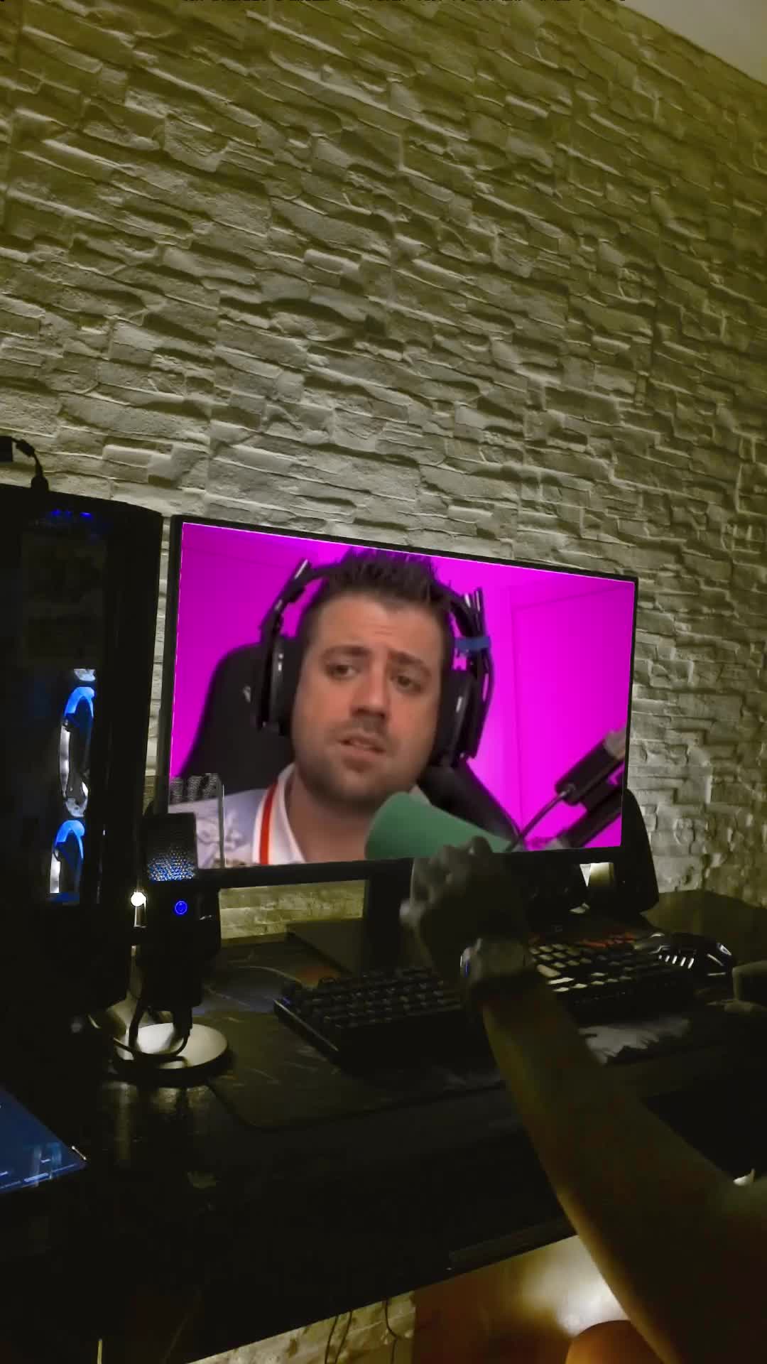 @soy_julian