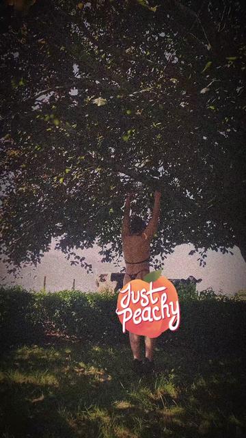 @Miss Peachy Noir 🍑🖤