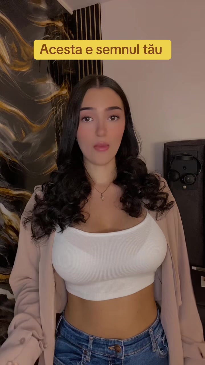 @Cătălina💖