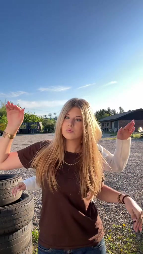 @๐-๐๐ค