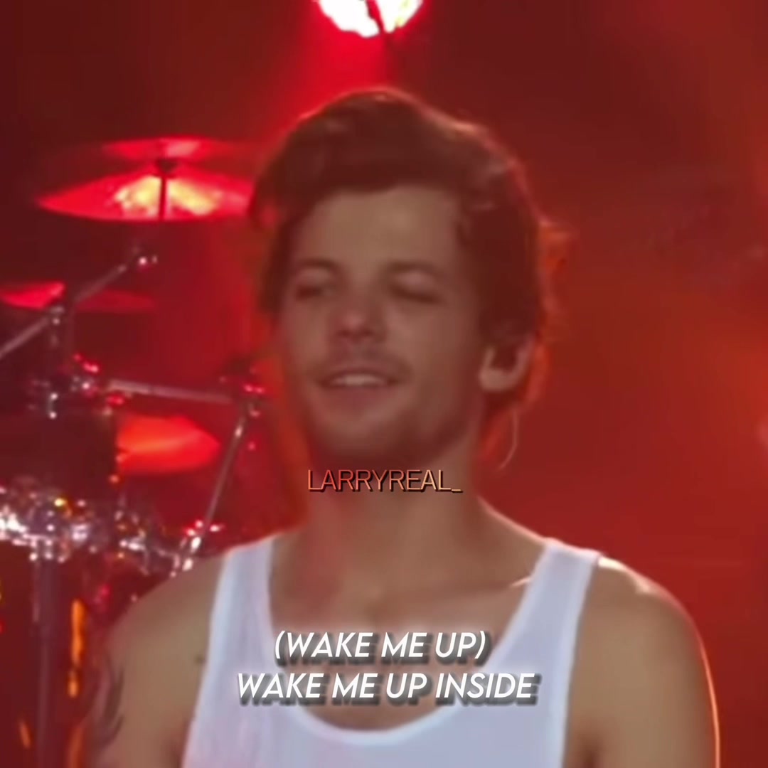 @Larry is real💚💙