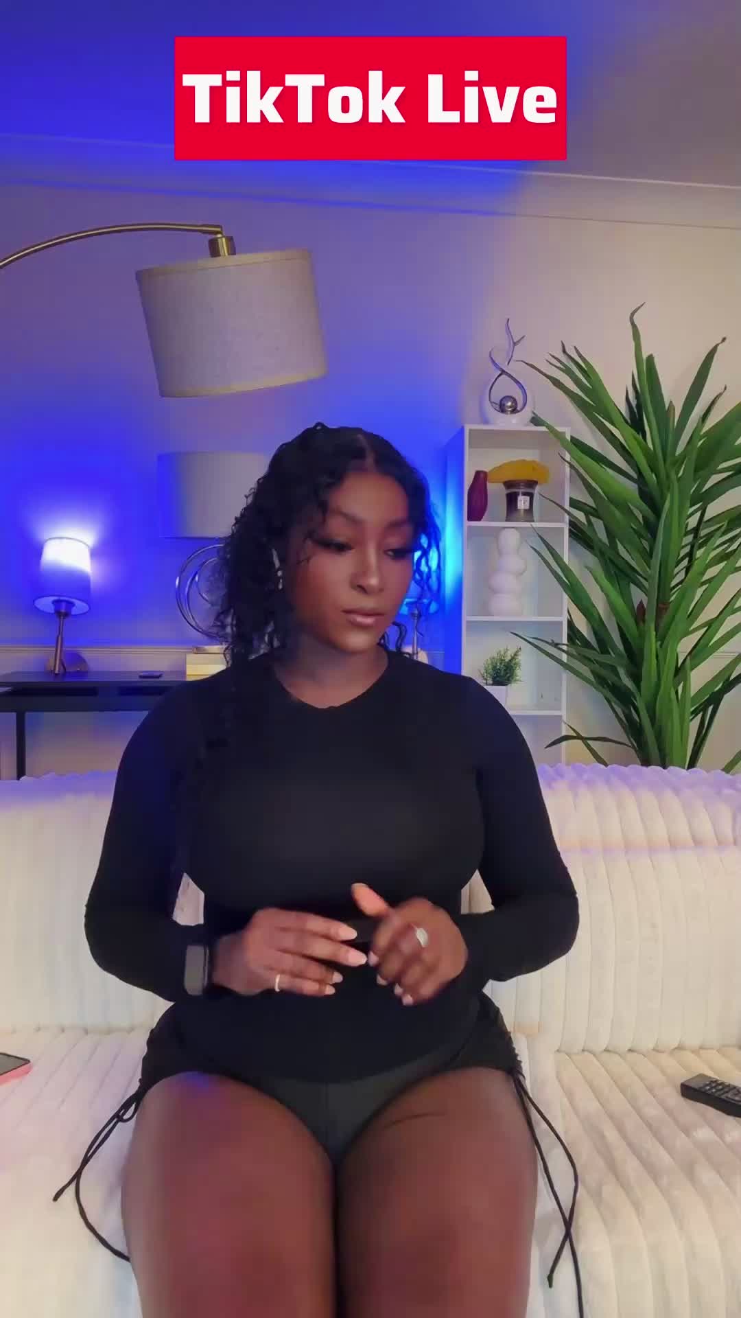 @Queenphyll