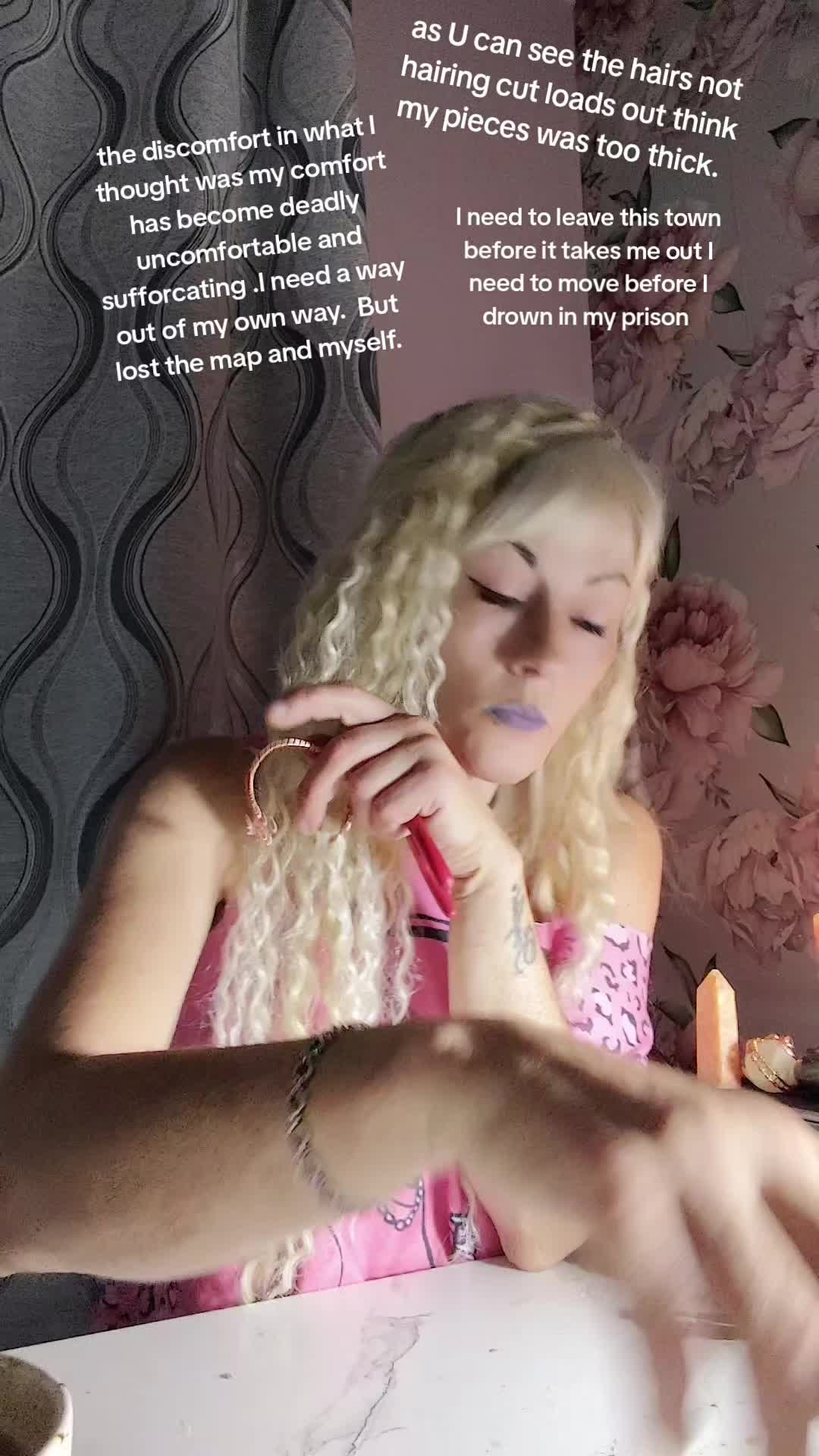 @Samantha's survival story.🦸🏼