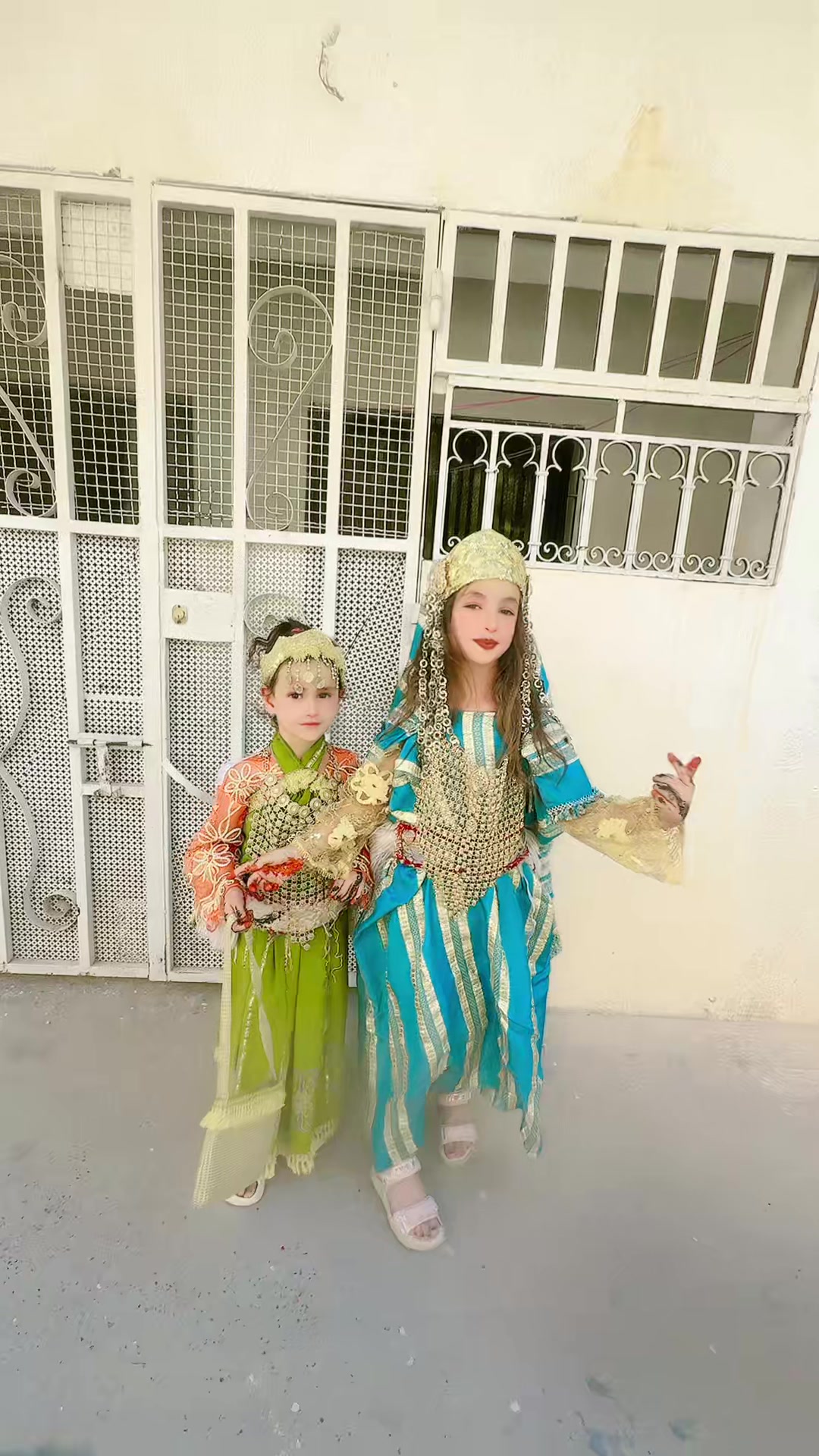 @Haifa Hichri