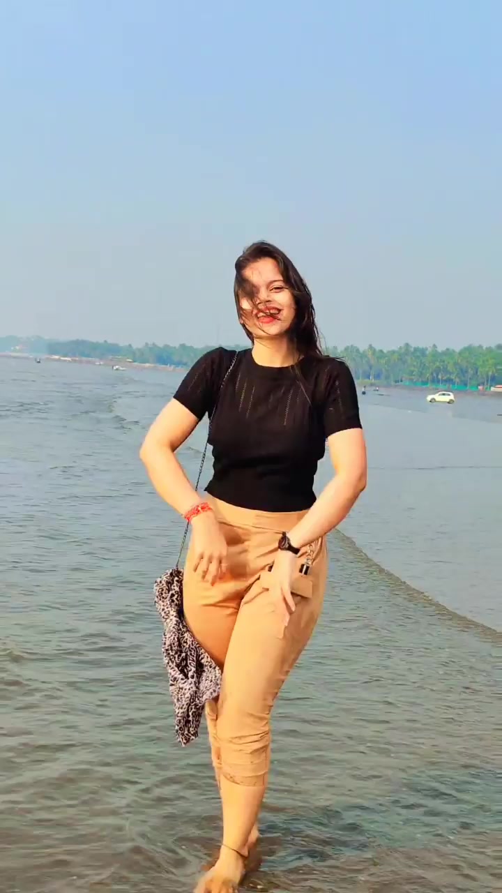 @👑Saanvi Mehra🕊️