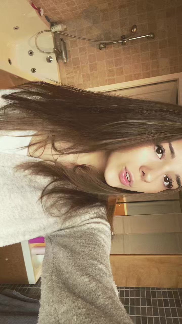 @𝐿𝑒𝑜𝓃𝒶💗